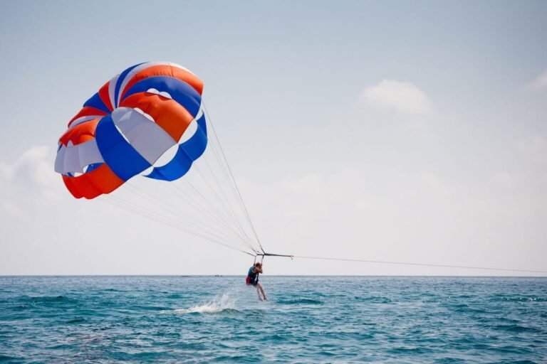 Parasailing adventure – Parachute in Hurghada