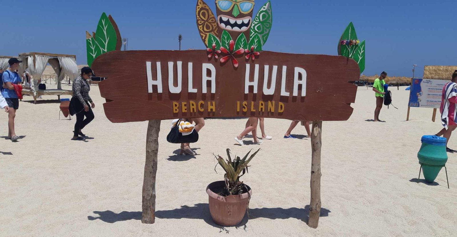 Hula Hula Island + Seascope Beach Trip